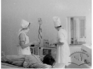 Емілія, розповідає про некваліфіковану медичну допомогу на заводі